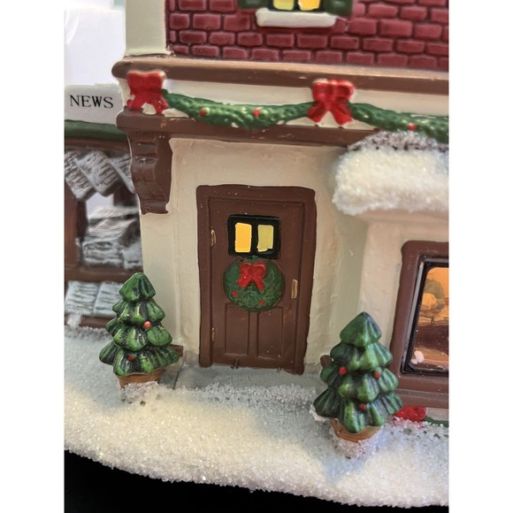 St Nicholas Square Village Gazette News Illuminates House Christmas Village IOB - Picture 7 of 16